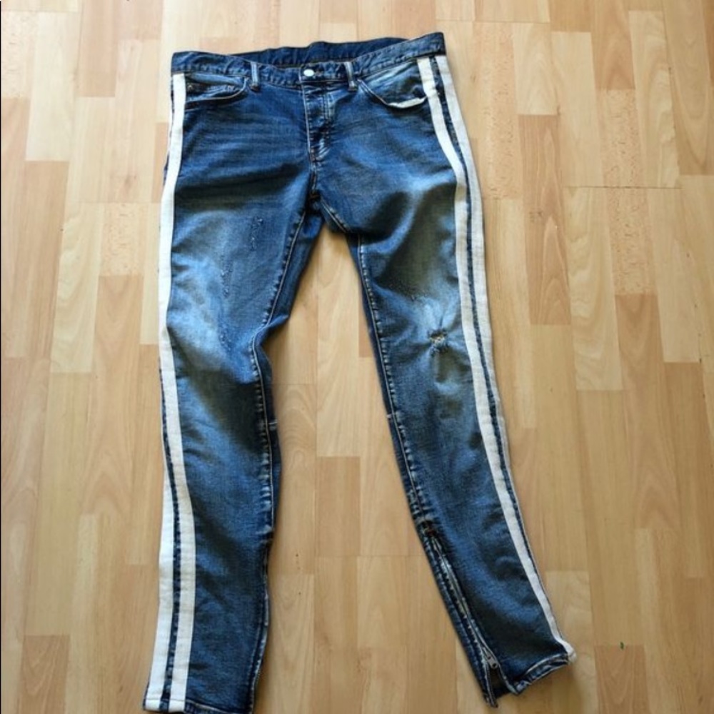 Denim jeans size 33